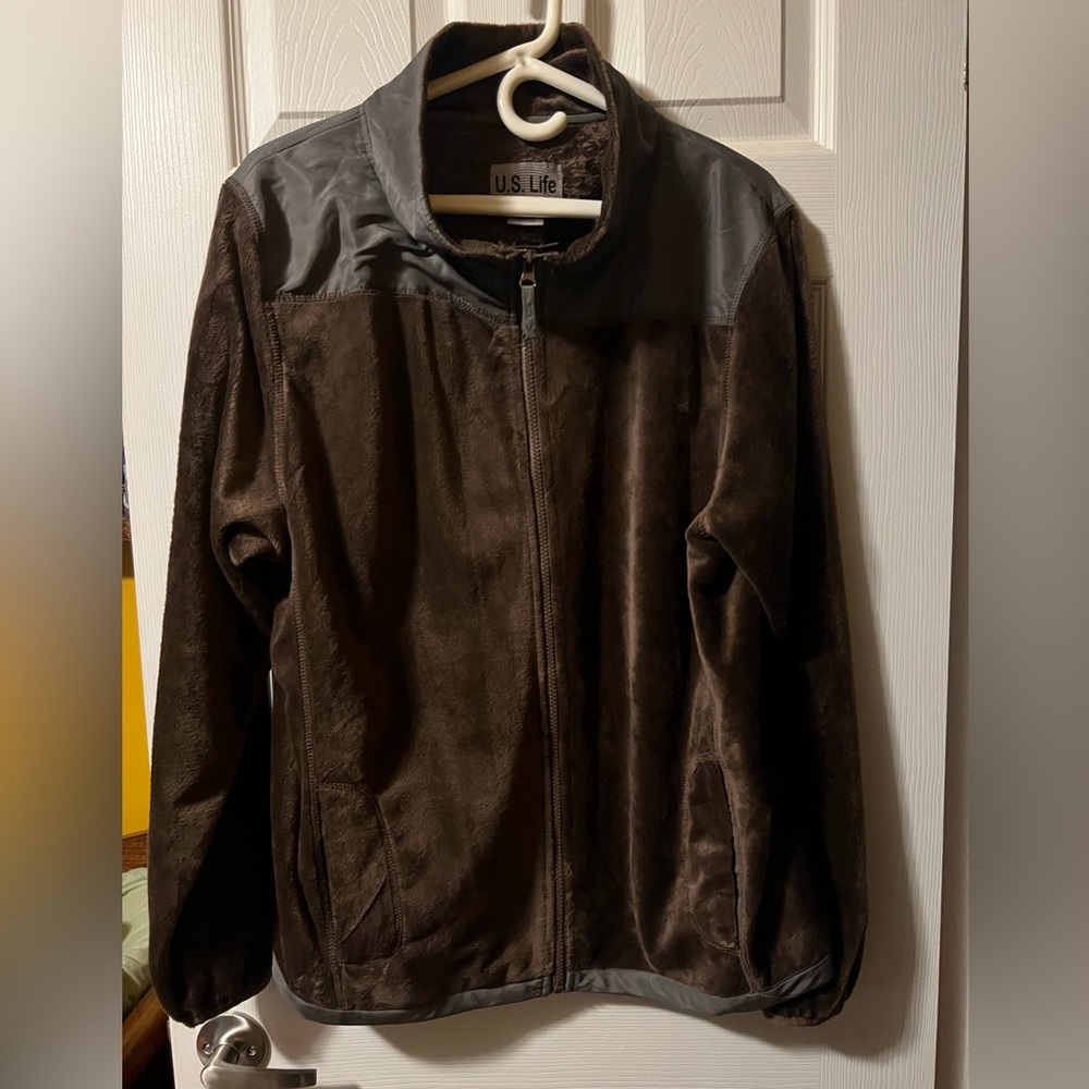 U.S Life men’s coat
size- XL